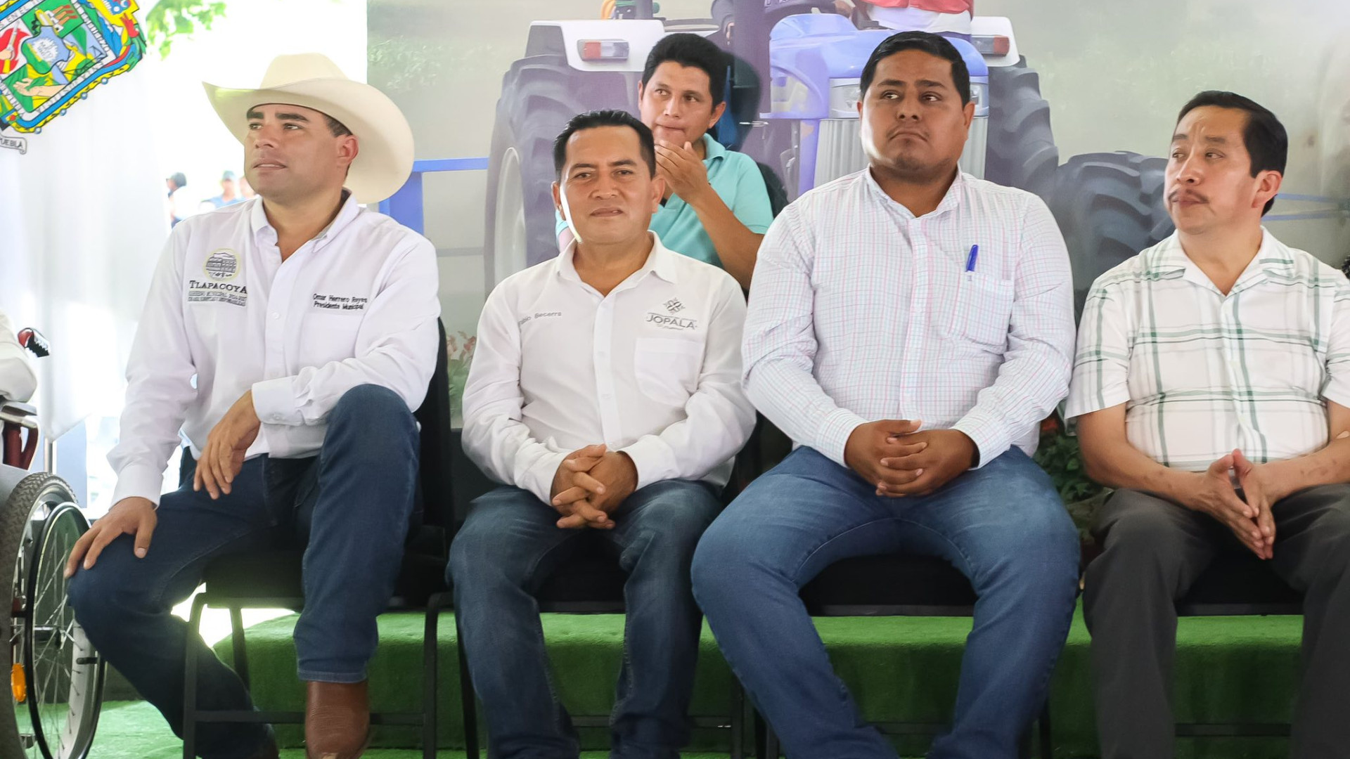 Entrega de Apoyos de Obra Comunitaria y Seguridad para el Campo Poblano en el municipio de Pantepec